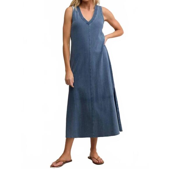 Z SUPPLY Dresses & Skirts - NEW Z SUPPLY palisades jersey denim dress in vintage indigo